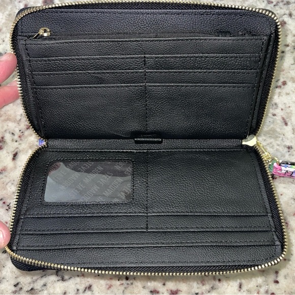 NWOT Steven Madden Pink Floral Print Wristlet Wallet Black Faux Leather Clutch - Picture 5 of 10